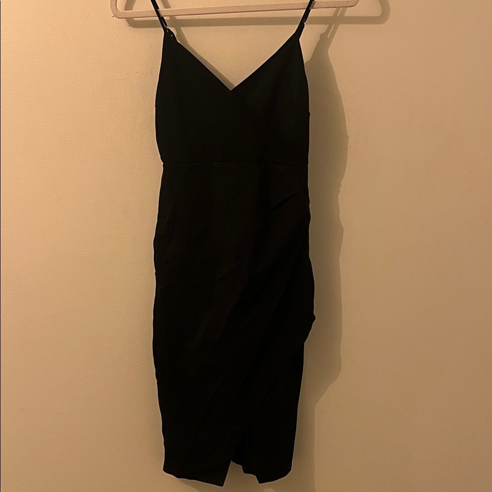 Lulu's Classic Black Midi Dress